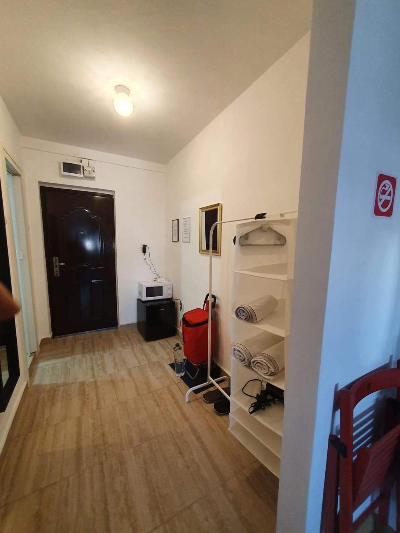 Garsoniera Sunny Place-Posibilitate -Self Check In Apartment Craiova Exterior photo